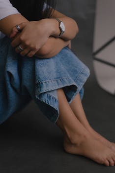  鸡爪加工黑幕曝光；维权从官方到网络，多路径守护消费安全。 健康养生