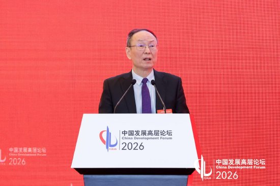 服务消费加速崛起,中国经济迎来新动力,王一鸣详析转型关键。 股票财经