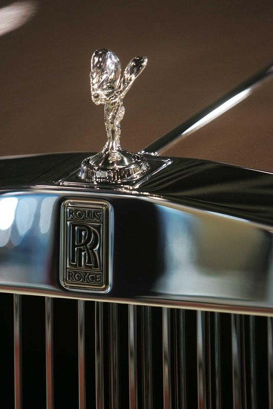  车企电动化转型迷局：Stellantis战略重整的深度启示 汽车科技