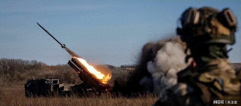  【战术复盘】乌军弹药配置失误：FPV穿越机为何打不穿朝鲜步兵的防御体系？ 新闻