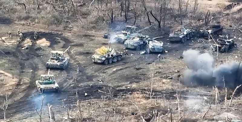  【战术复盘】乌军弹药配置失误：FPV穿越机为何打不穿朝鲜步兵的防御体系？ 新闻