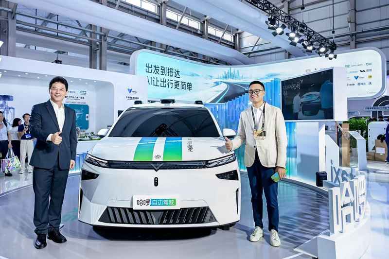  技术路线抉择背后：哈啰Robotaxi为何选择端到端+扩散模型 汽车科技