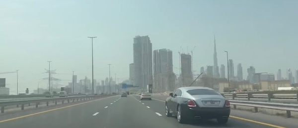  技术路线抉择背后：哈啰Robotaxi为何选择端到端+扩散模型 汽车科技